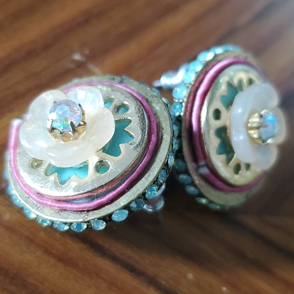 Vintage style earrings